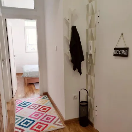 The 2-bedroom - Free Private Parking