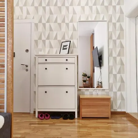 The 2-bedroom - Free Private Parking Belgrad